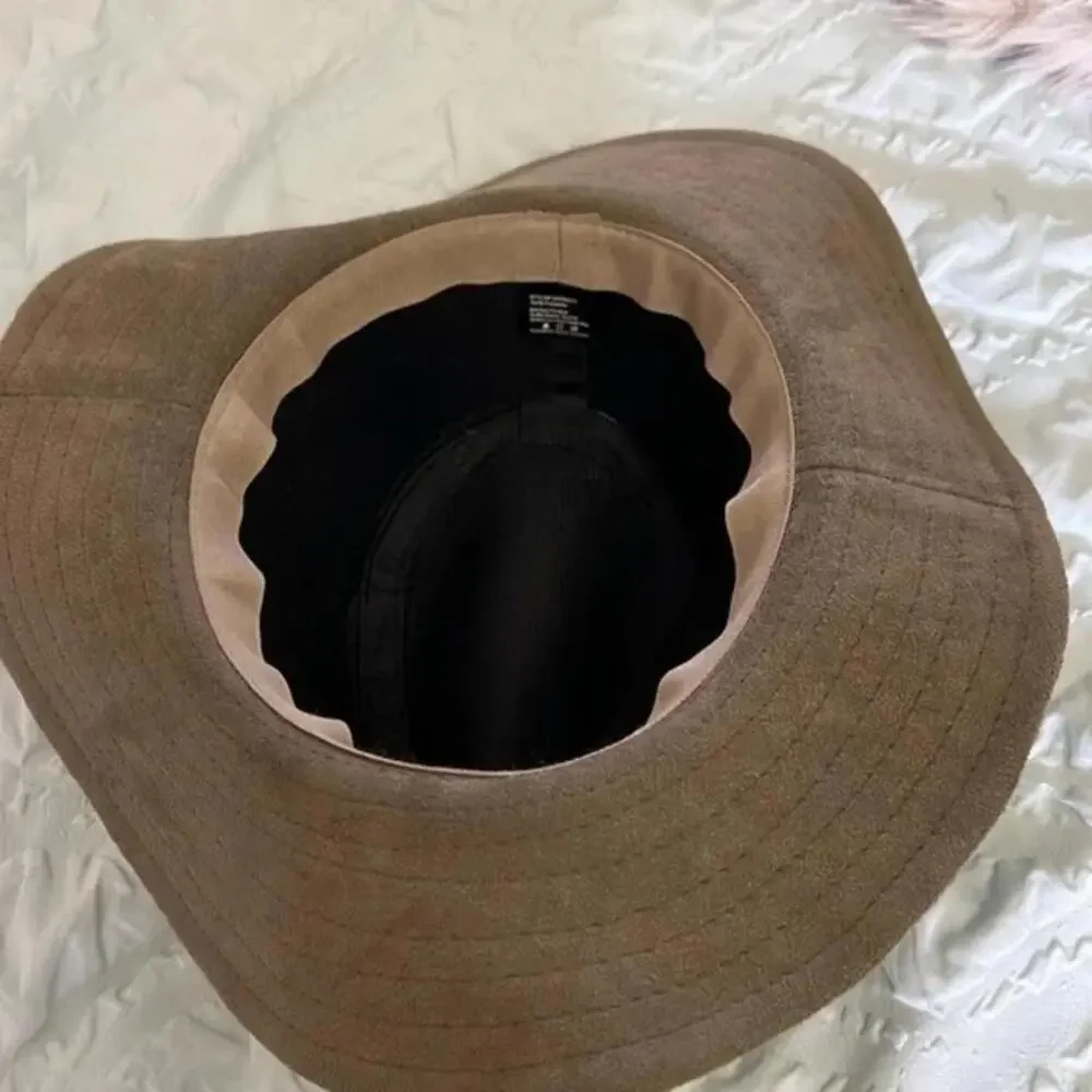 Guess western hat